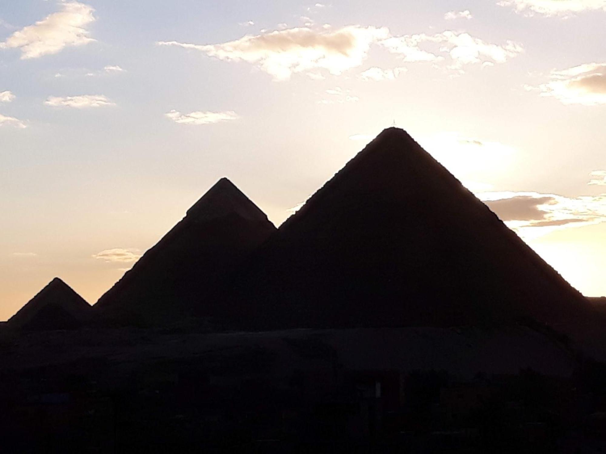 Pyramids View Suite/Vista Piramidi Kairó Kültér fotó