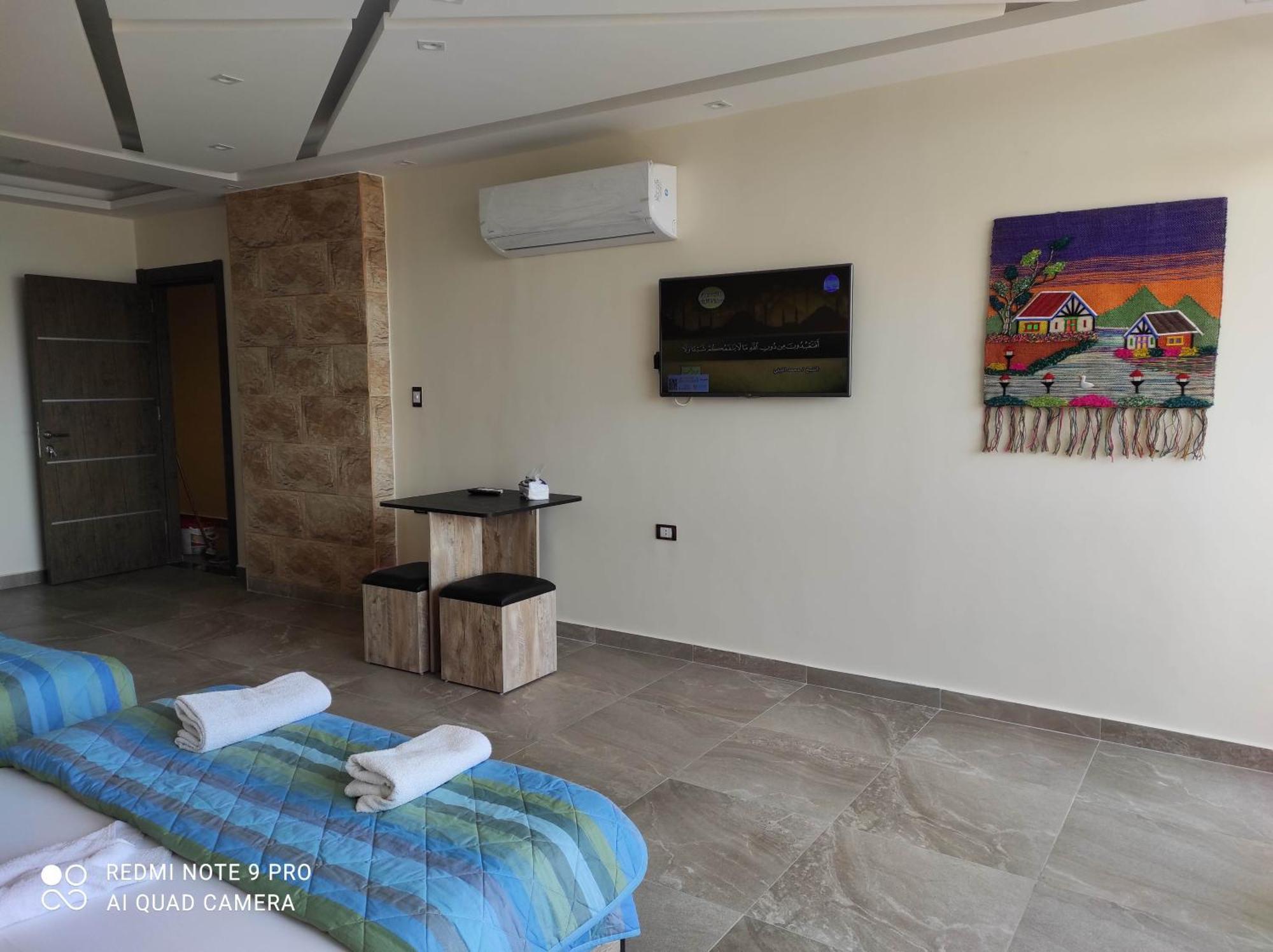 Pyramids View Suite/Vista Piramidi Kairó Szoba fotó