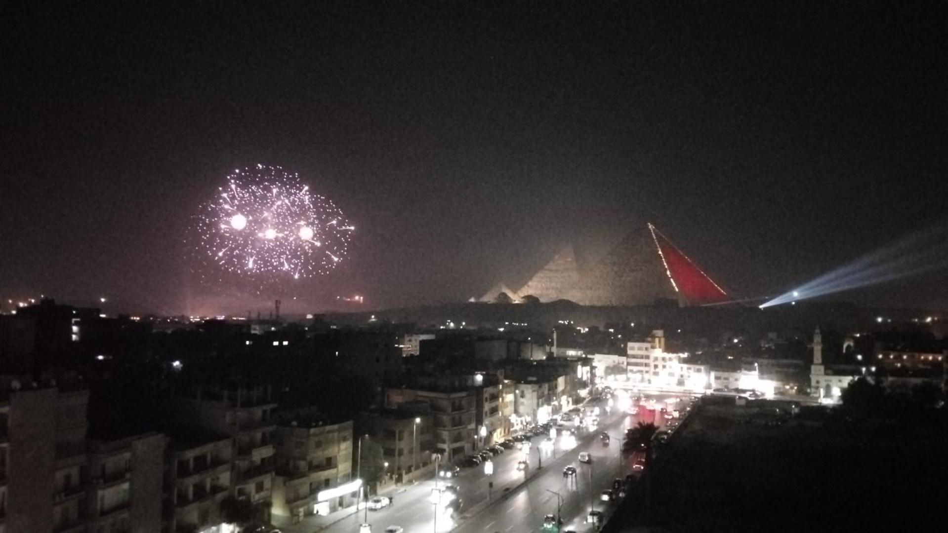 Pyramids View Suite/Vista Piramidi Kairó Kültér fotó